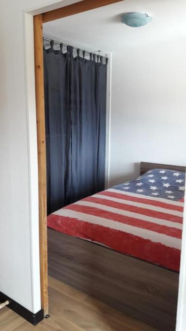 Appartement Pieds De Piste - 4-6 Personnes La Chal
